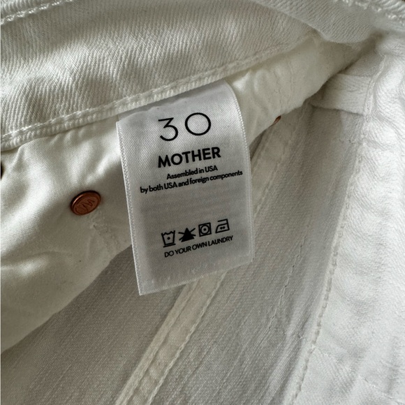 New MOTHER jean Undercover 
Wash: Totally Innocent - Picture 9 of 11